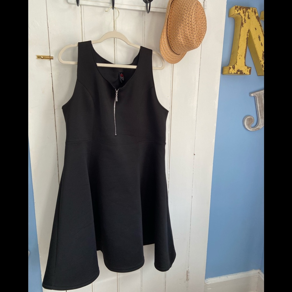 Torrid (size 2) black dress 🔥 NWOT